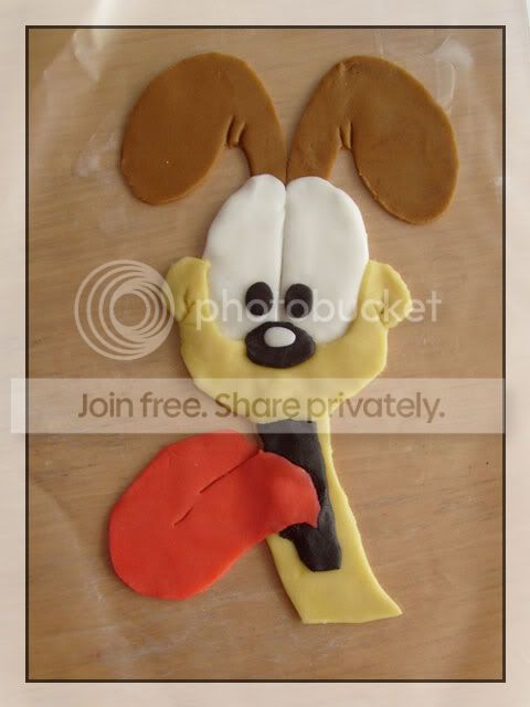 http://i436.photobucket.com/albums/qq84/cake_freak/odie.jpg